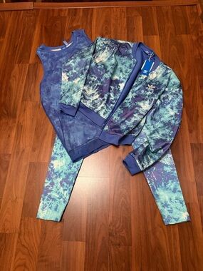 adidas Ocean Element cropped Blue & lavender Set - Jacket Tank & Leggings